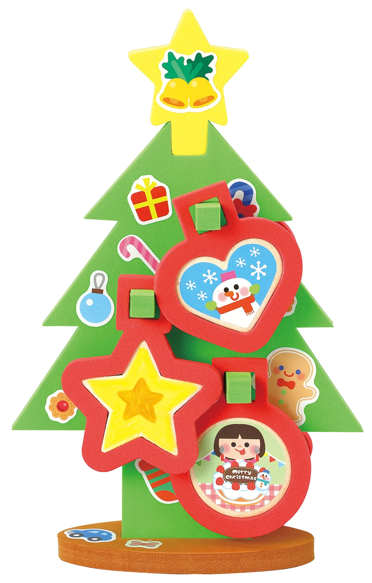 Drawing Christmas tree with wooden parts