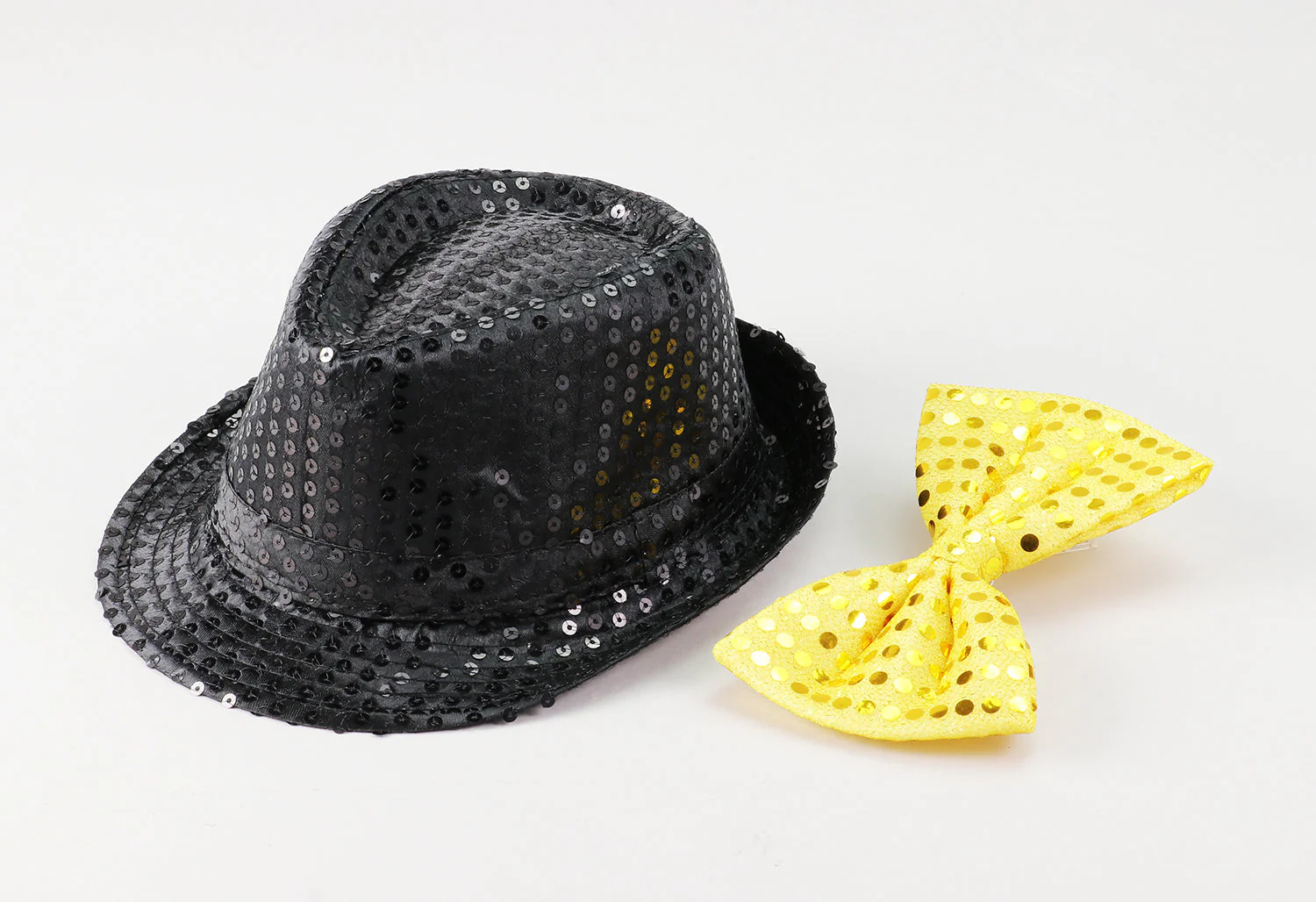 Costume set (glitter butterfly tie gold, glitter hat black) - Image 3