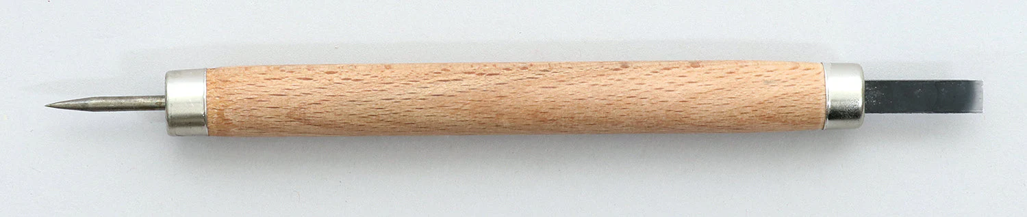 Double-sided needle with seal