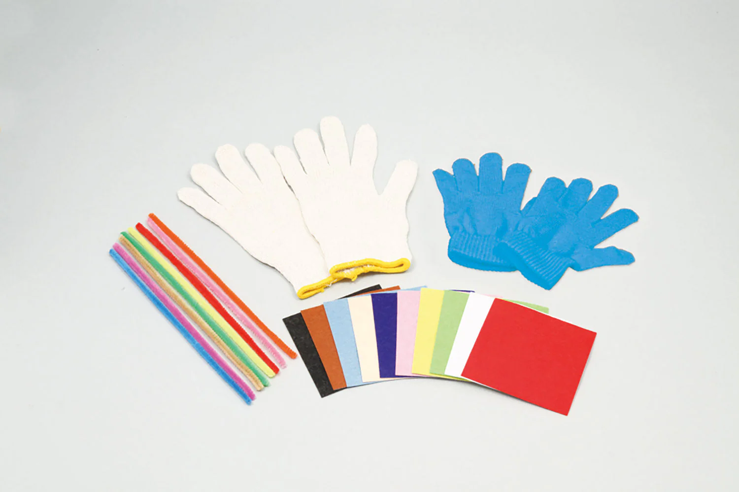 Glove doll making blue - Image 3