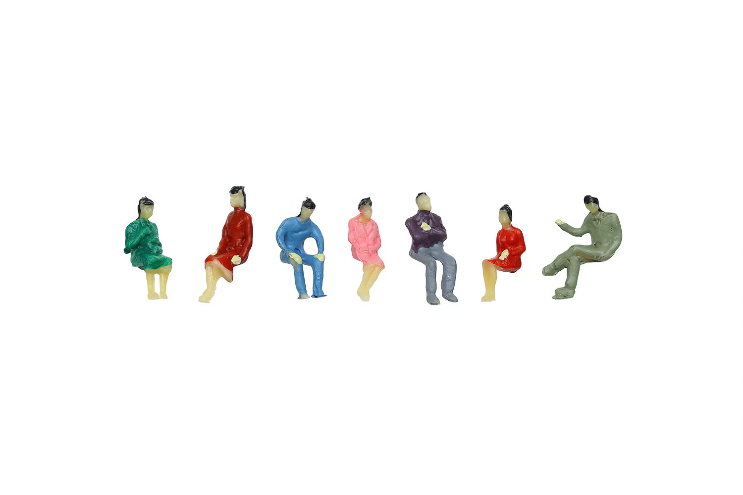 Diorama model sitting person 1/100 set of 10