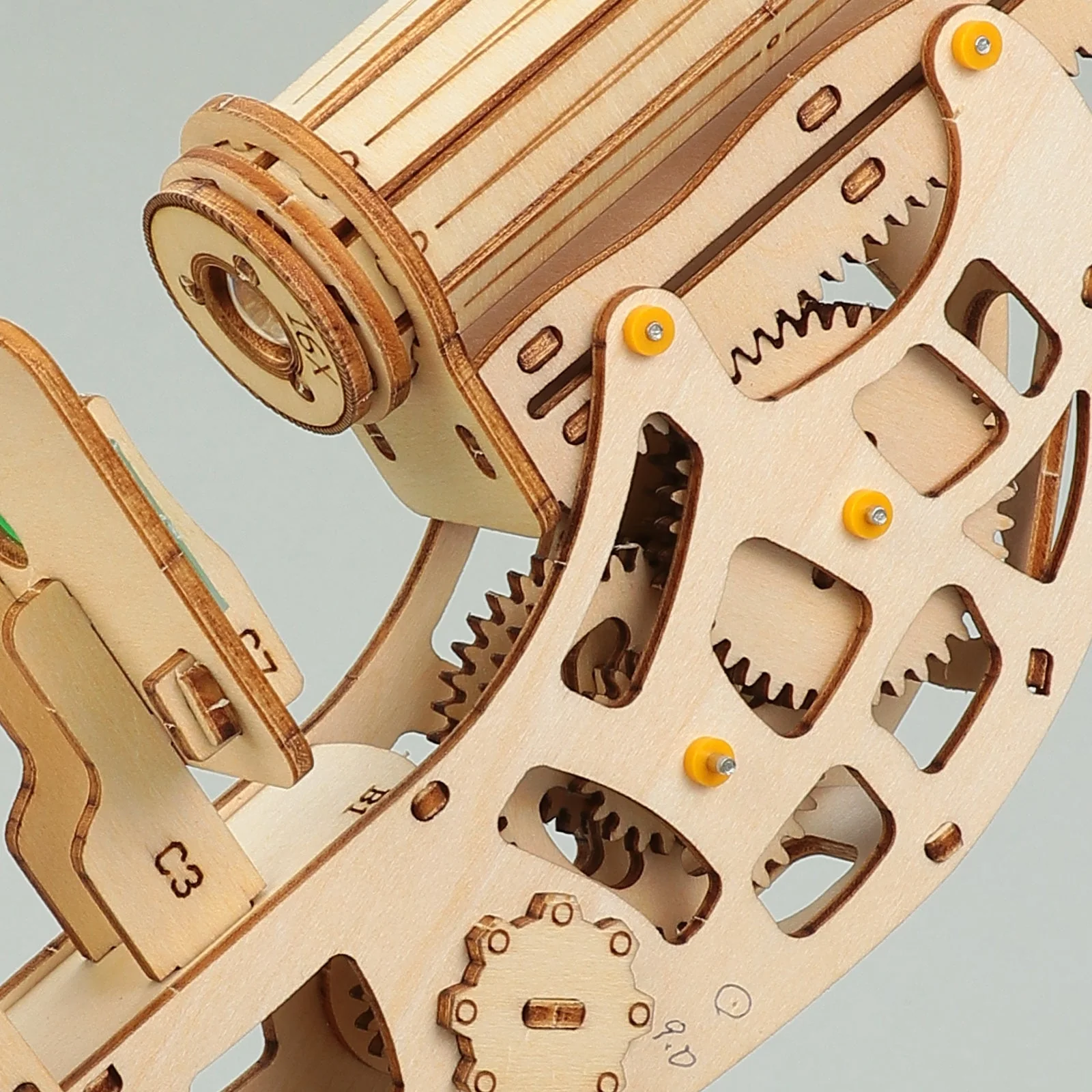 wooden microscope craft kit - Image 8