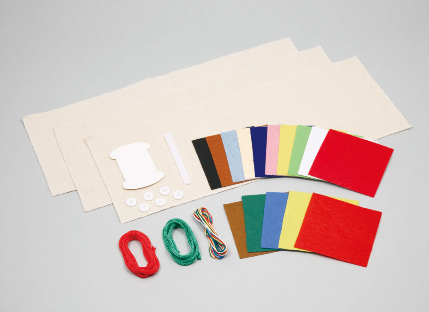 Making basic sewing easy cloth picture book - Image 3