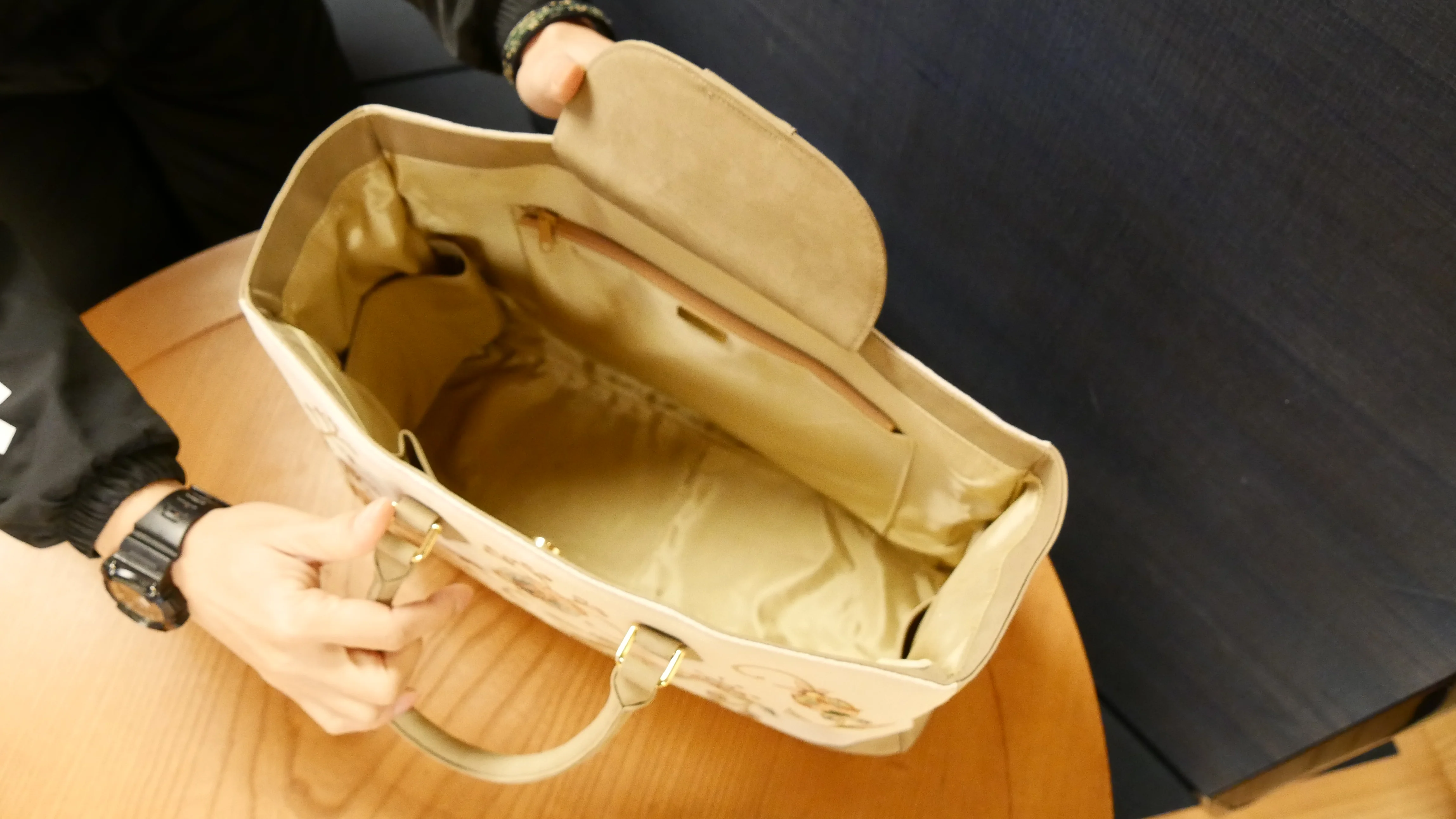 Bag "A" made with Kyoto's traditional craft techniques - Image 5