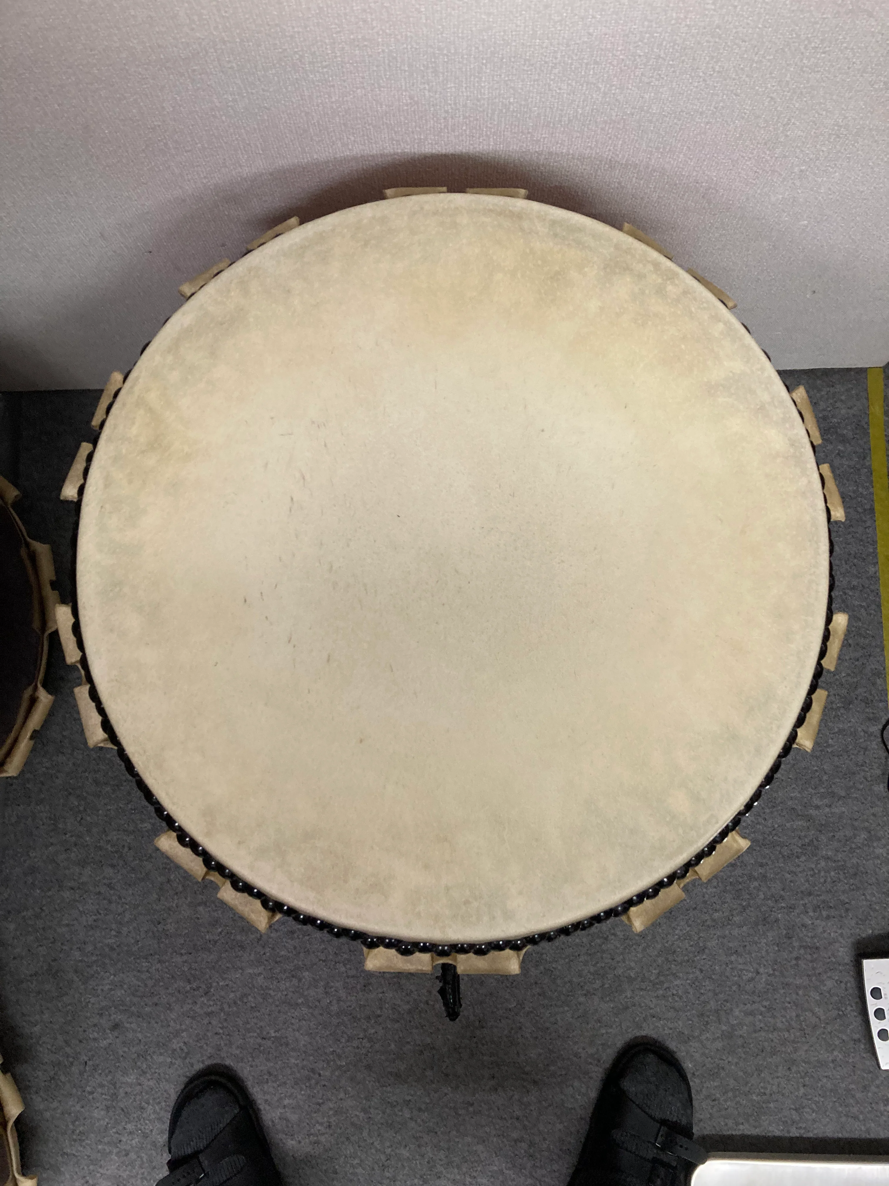 JNK-001 [Damage to drum body] 1 shaku 5sun NAGADO drum With square drum stand and TaikoSticks - Image 3