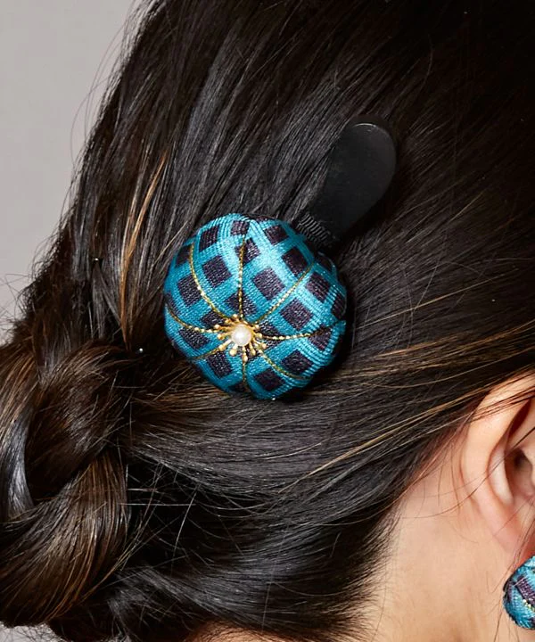Kanzashi with a Japanese sweets Motif - Image 3