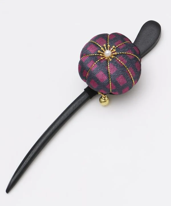 Kanzashi with a Japanese sweets Motif - Image 6